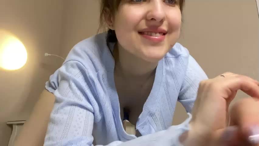 saphirree Adult Chat April 11, 2026