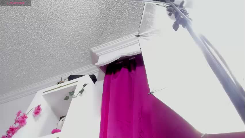 vicky_flores Adult Chat April 11, 2026