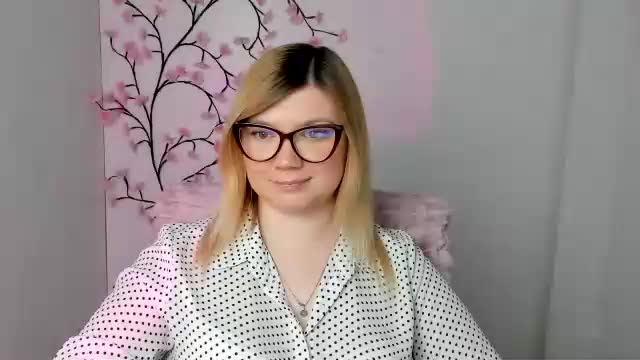 molly_moree Adult Chat April 11, 2026