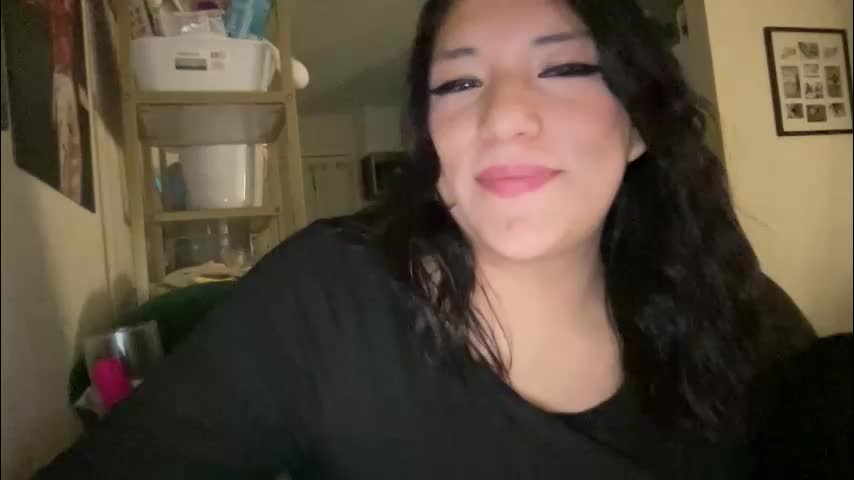 suzyishellawet Adult Chat April 11, 2026