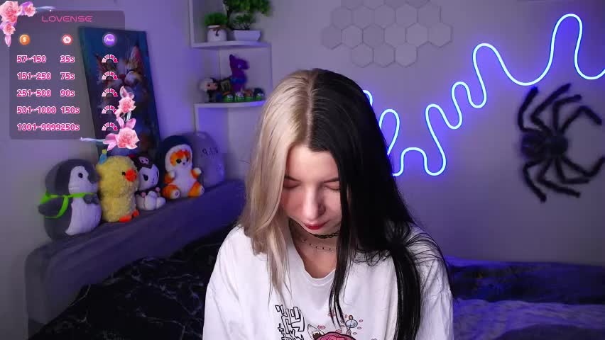 emmie_everly Adult Chat April 11, 2026