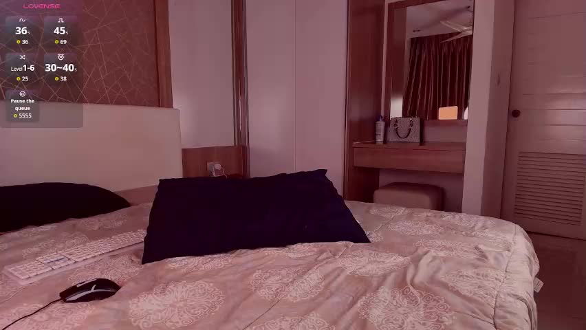 mooniejin Adult Chat April 11, 2026