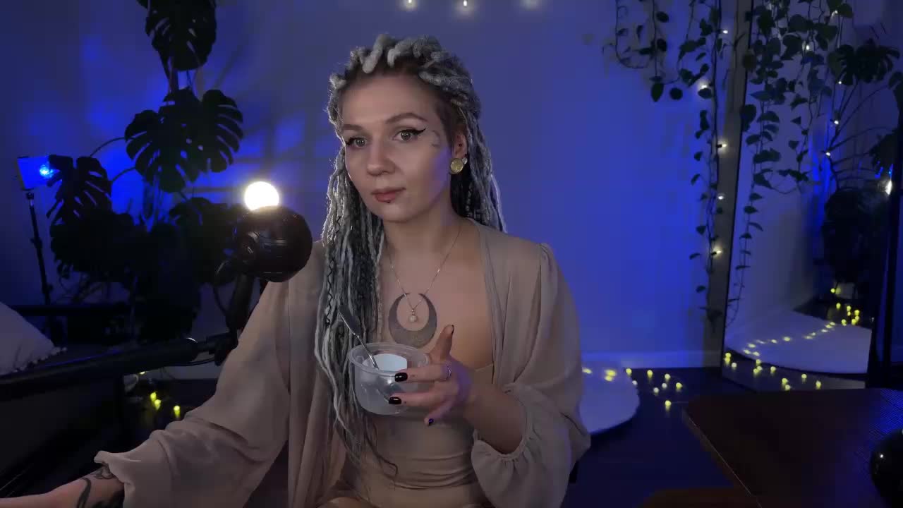 SOVA_tut Adult Chat April 11, 2026