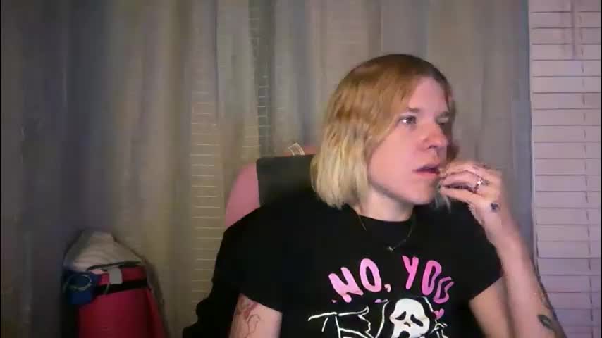 ebony8ivory Adult Chat April 11, 2026