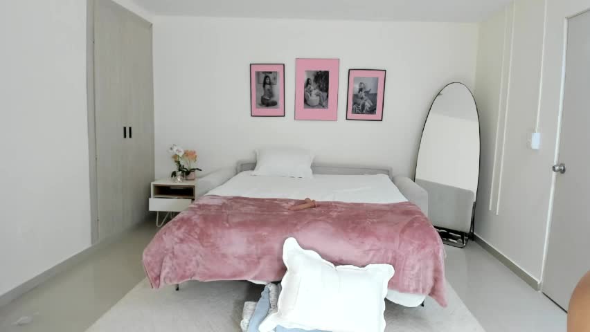 zenith_glow_2026-04-10_12-08-18_172 Adult Chat April 11, 2026