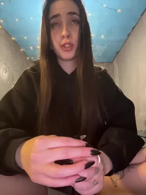 Hikikomori27 Adult Chat April 11, 2026