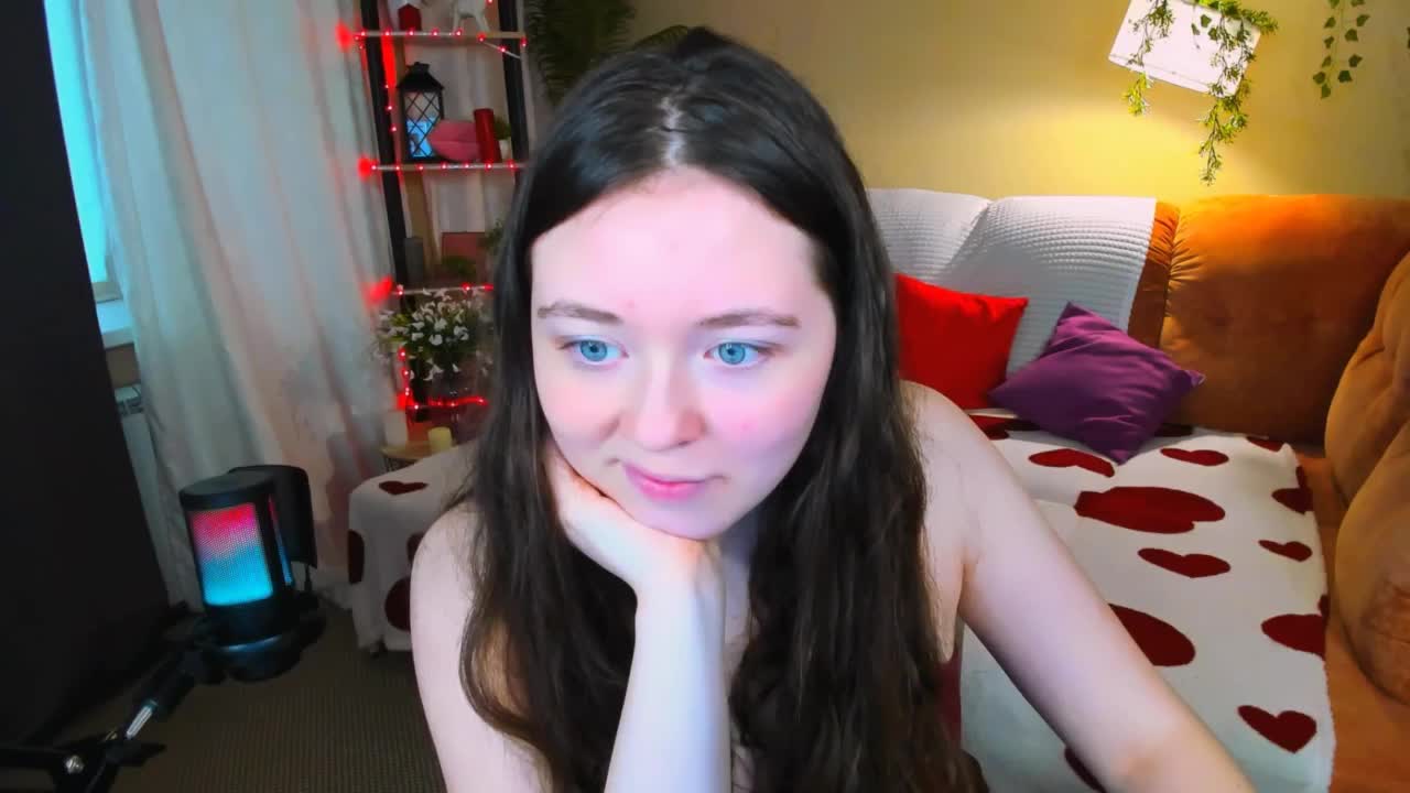 AlluringLookk Adult Chat April 11, 2026