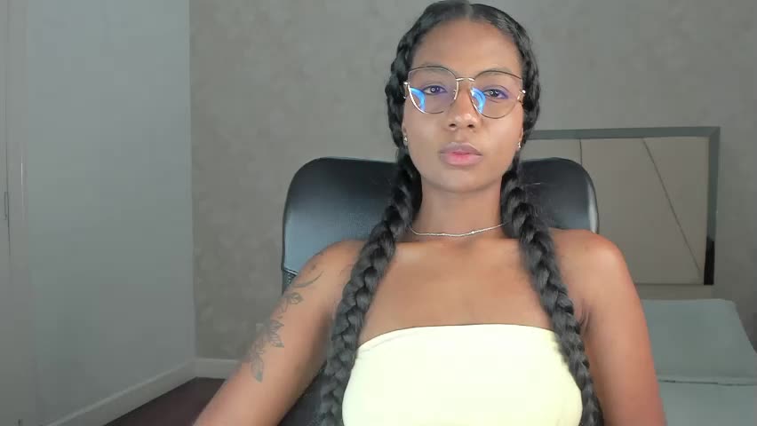 nicoll_ruiz_ Adult Chat April 11, 2026