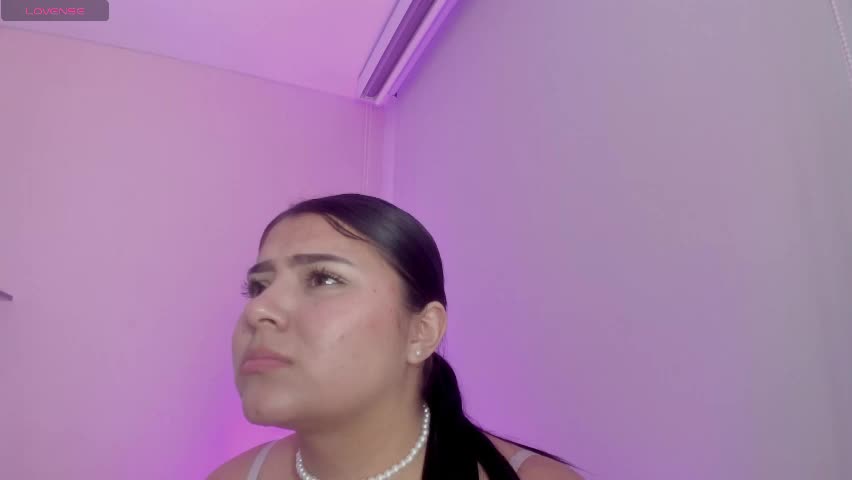 oriana_guzman Adult Chat April 11, 2026