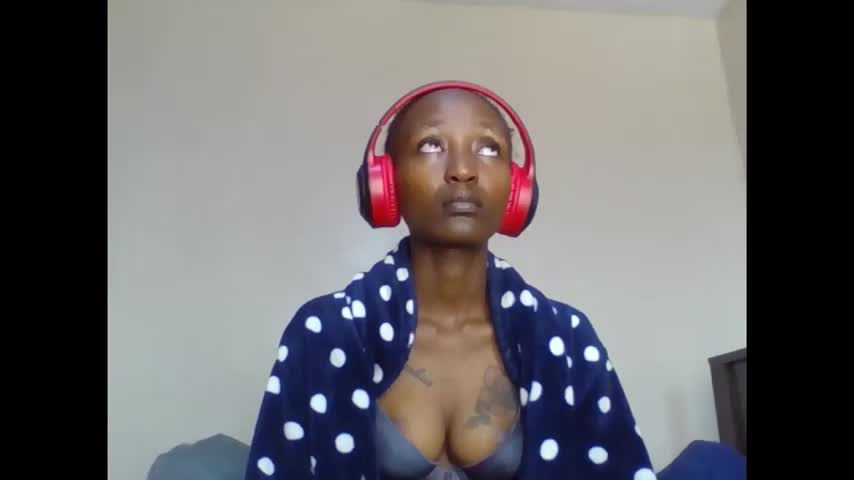 baddie_bunnie Adult Chat April 11, 2026