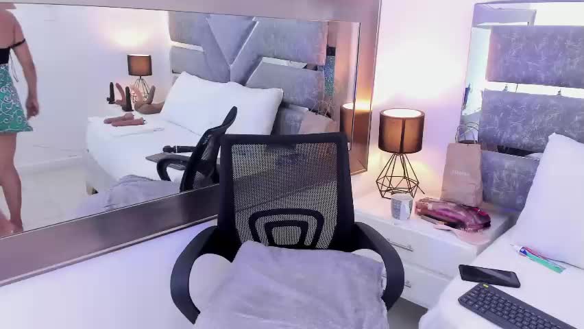 slut_milf_ Adult Chat April 11, 2026