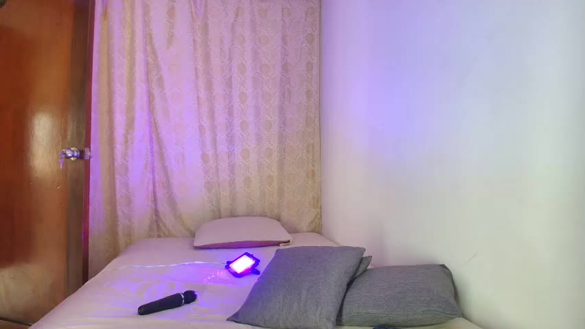 tinny_and_candy Adult Chat April 11, 2026