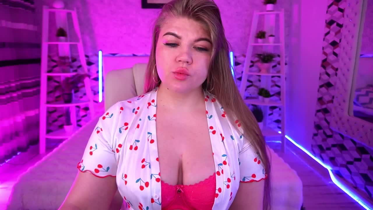 AmellyWhite Adult Chat April 12, 2026