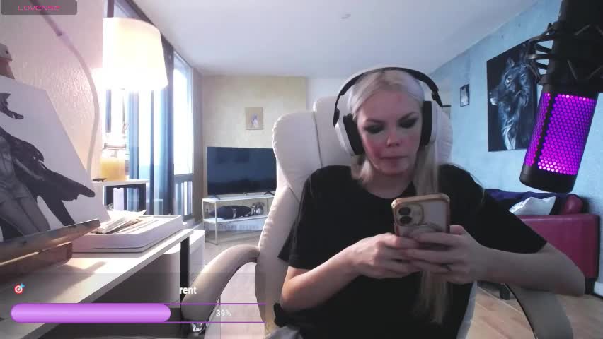 tinykylie Adult Chat April 11, 2026