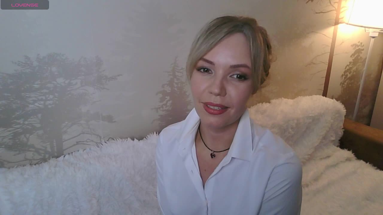 Red_Rose_98 Adult Chat April 12, 2026