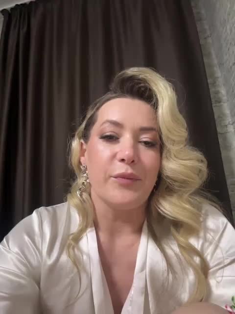 Fiona2019 Adult Chat April 12, 2026