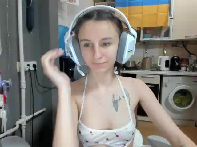 KikNika Adult Chat April 12, 2026