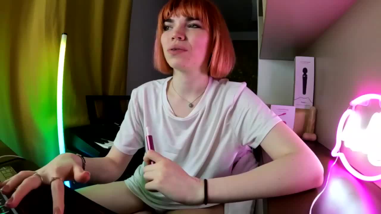 olivka-flower Adult Chat April 12, 2026