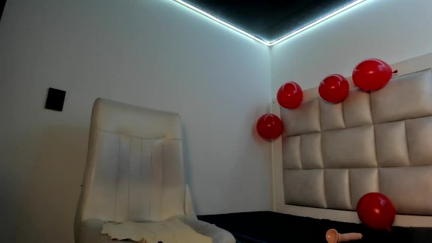 lulu_js_ Adult Chat April 12, 2026