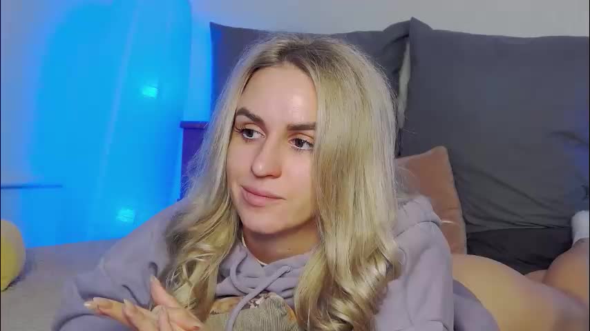 foxy_kimmi Adult Chat April 12, 2026