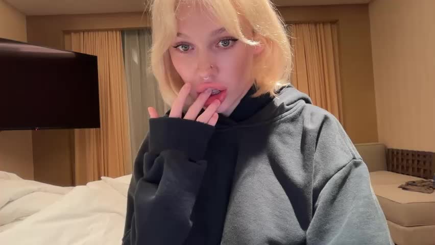 golden_alinee Adult Chat April 12, 2026