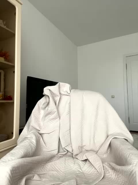 _SKYY_____ Adult Chat April 12, 2026