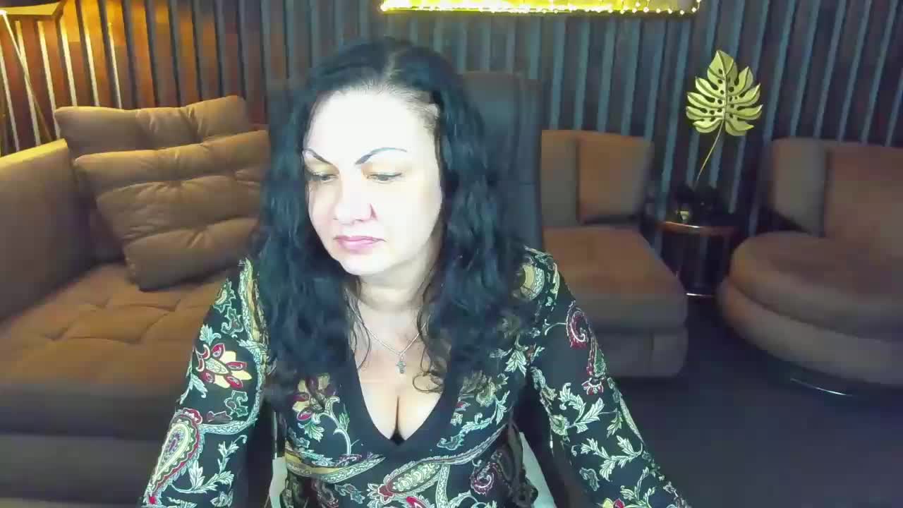 IrissMoon Adult Chat April 12, 2026