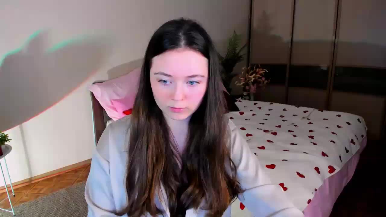 AlluringLookk Adult Chat April 12, 2026