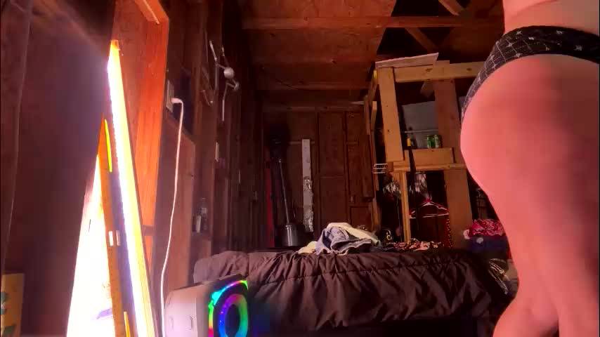 saracan7 Adult Chat April 12, 2026