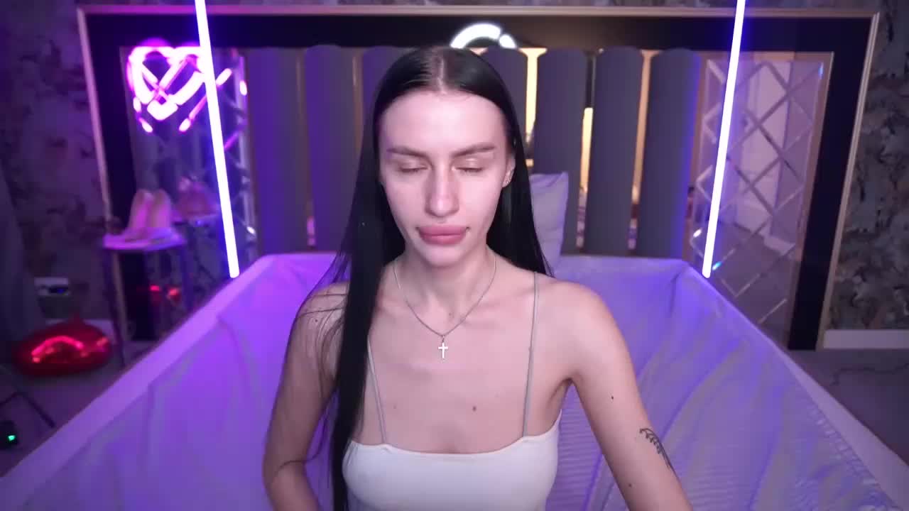 SnowWhiteee Adult Chat April 12, 2026
