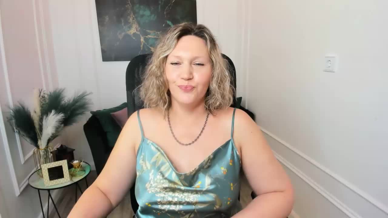 NinaStarle Adult Chat April 12, 2026