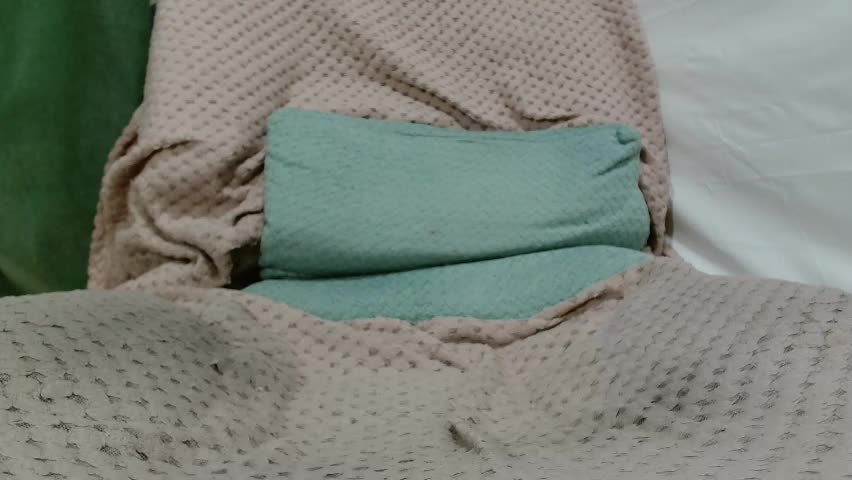 xxxlola_ Adult Chat April 12, 2026