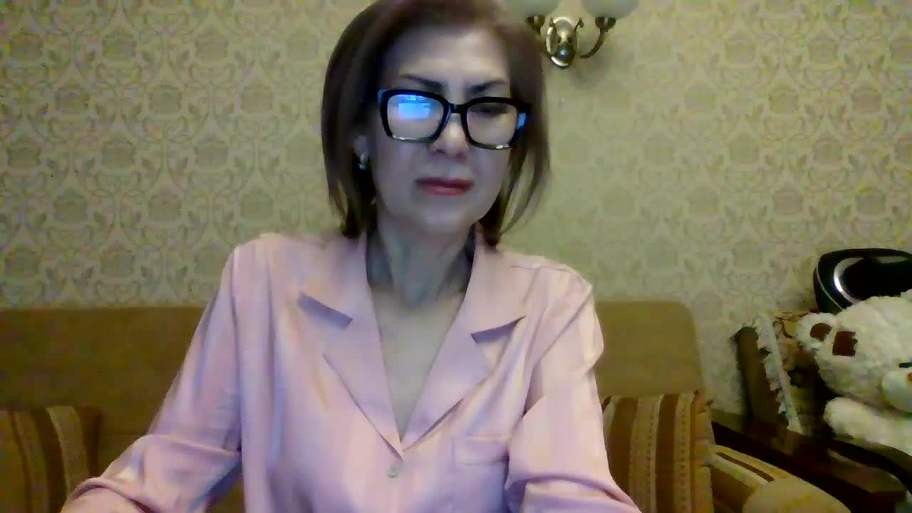 ElegantLady00 Adult Chat April 12, 2026