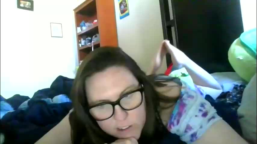 fuzzypeaches87 Adult Chat April 12, 2026