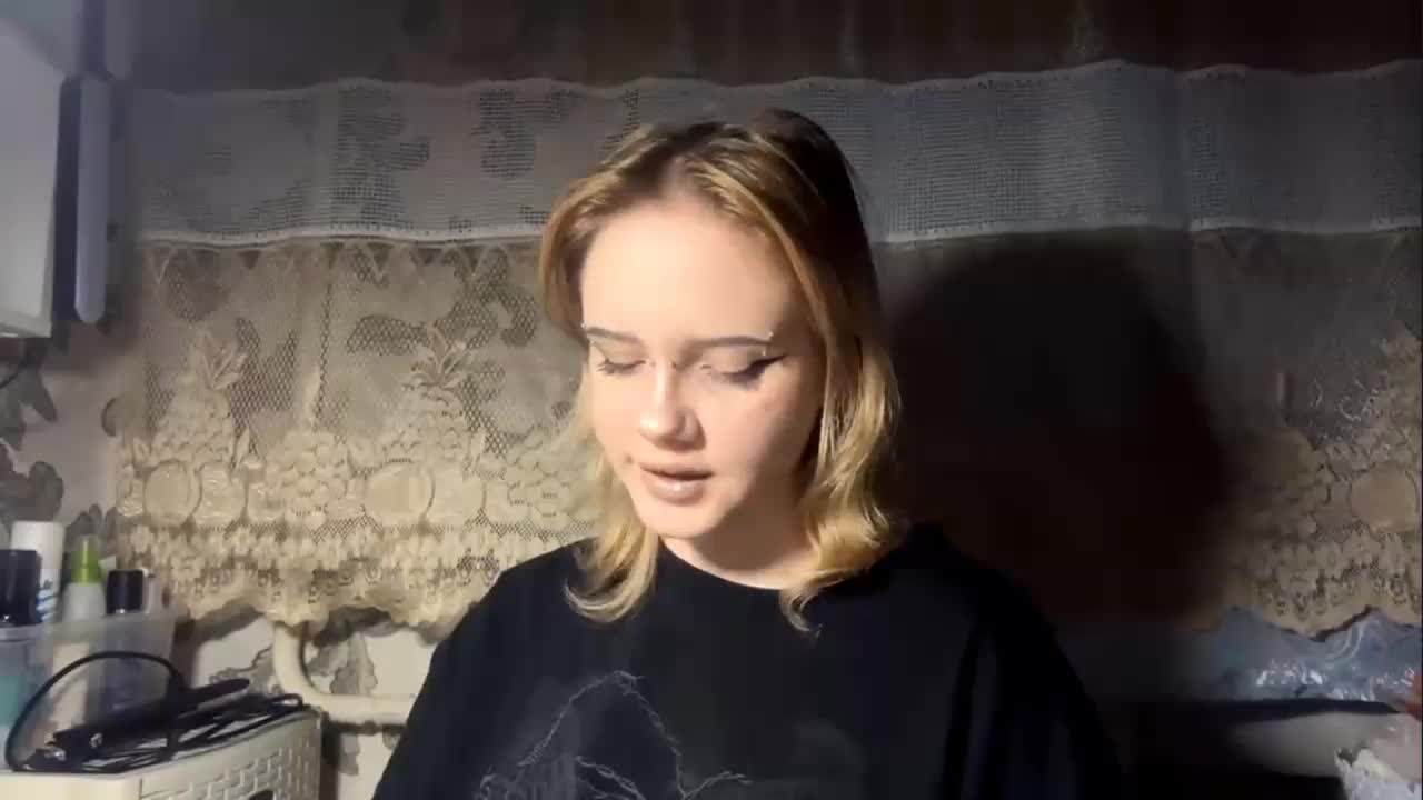 LaelVeller Adult Chat April 12, 2026