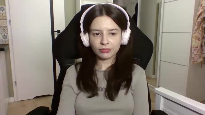 laricenature Adult Chat April 13, 2026