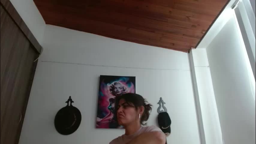 crystal_starx Adult Chat April 13, 2026