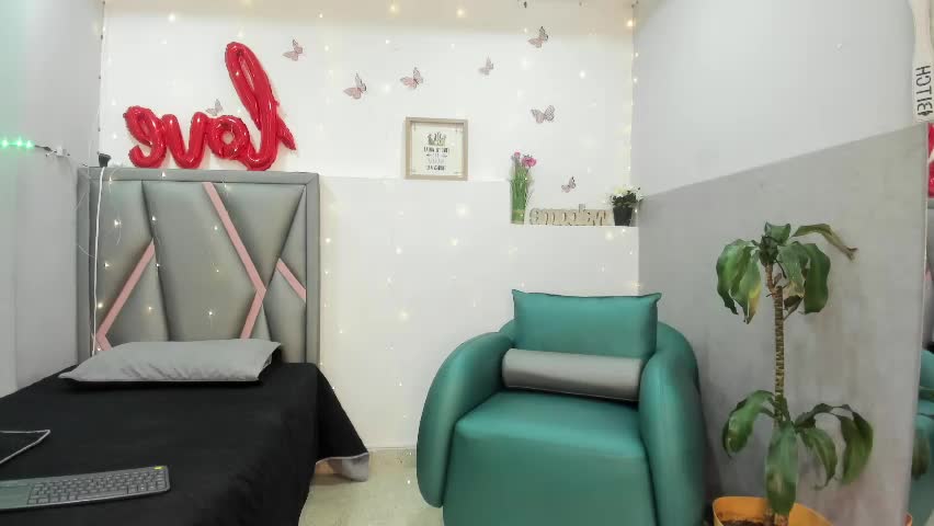 alinazyxelle Adult Chat April 13, 2026