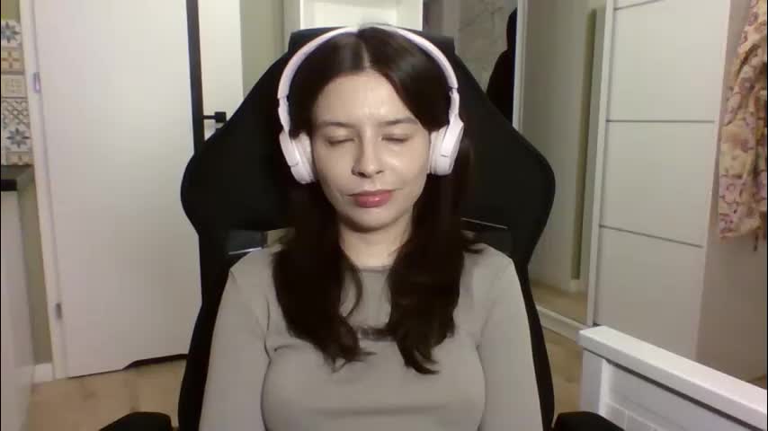 laricenature Adult Chat April 13, 2026