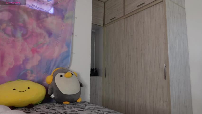 leyre_lerr Adult Chat April 13, 2026