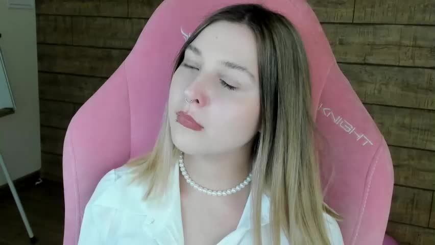 tinaburton Adult Chat April 13, 2026