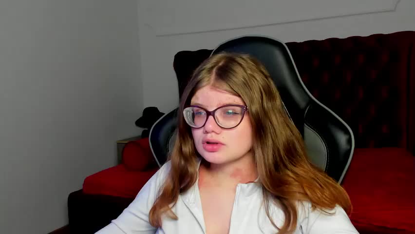 chloehalses Adult Chat April 13, 2026