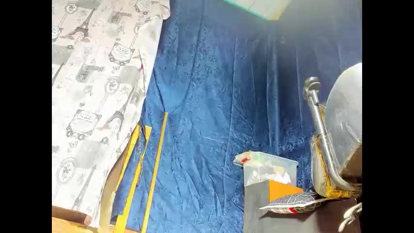 nina_xoxo0 Adult Chat April 13, 2026