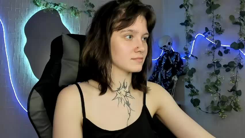 elastikiss Adult Chat April 13, 2026