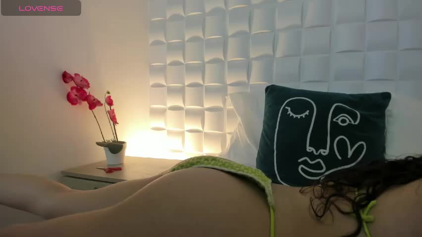 valeryn_rosse Adult Chat April 13, 2026