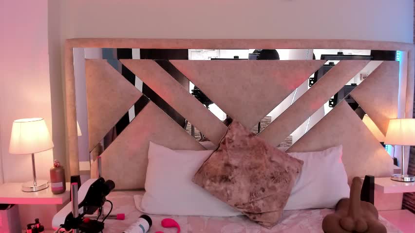 ximena_vasquez8 Adult Chat April 13, 2026