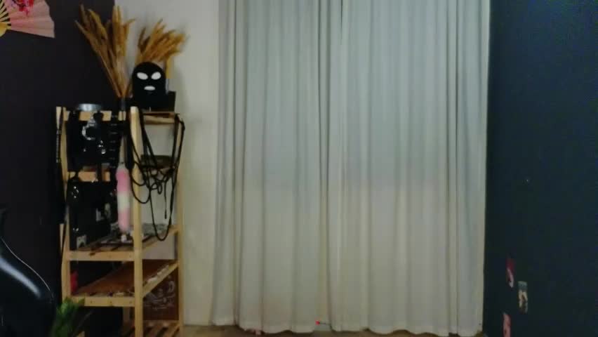 hotlaracroft Adult Chat April 13, 2026