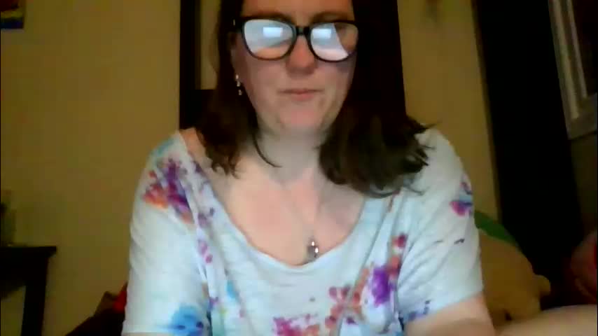 fuzzypeaches87 Adult Chat April 13, 2026