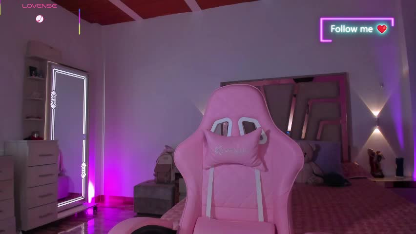 lunna_roosee Adult Chat April 13, 2026