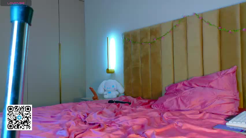 emy_kami Adult Chat April 13, 2026